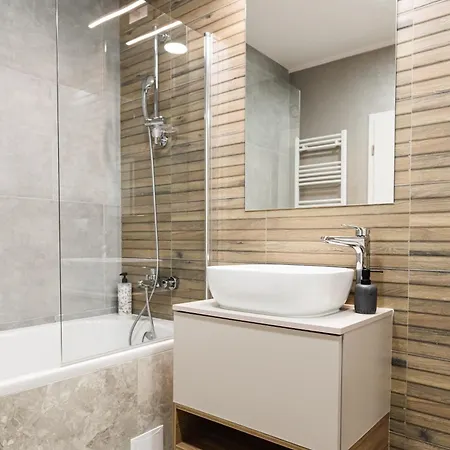 Apartbnb Experience 17 *